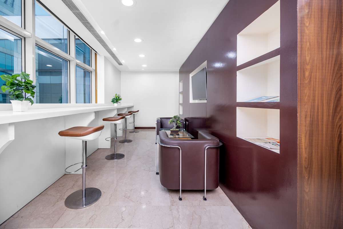 Regus (IWG) Elegance Tower Delhi New Delhi