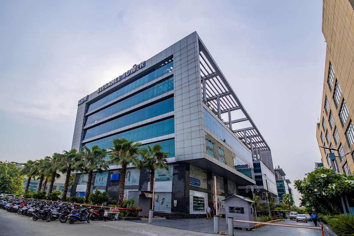 Regus (IWG) Elegance Tower Delhi New Delhi
