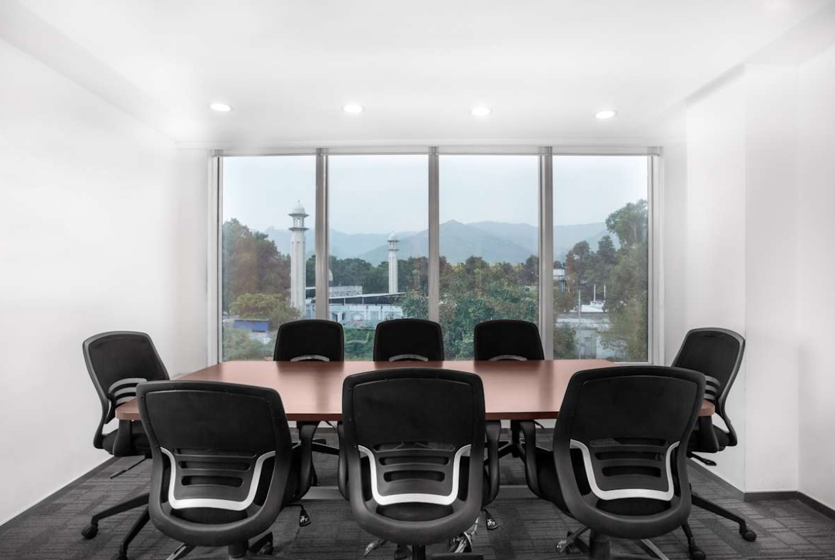 Regus (IWG) Emirates Tower Islamabad