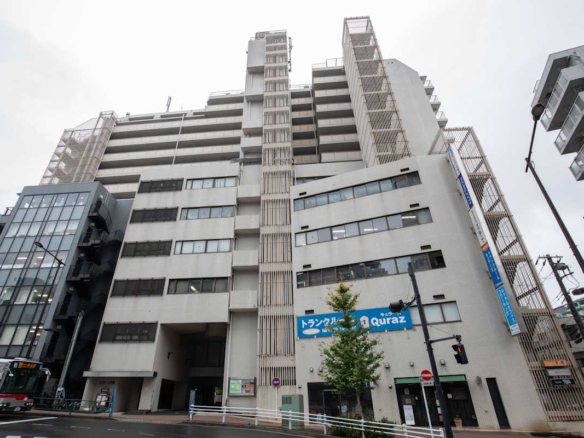 Open Office (IWG) Estage Osaki Building Tokyo