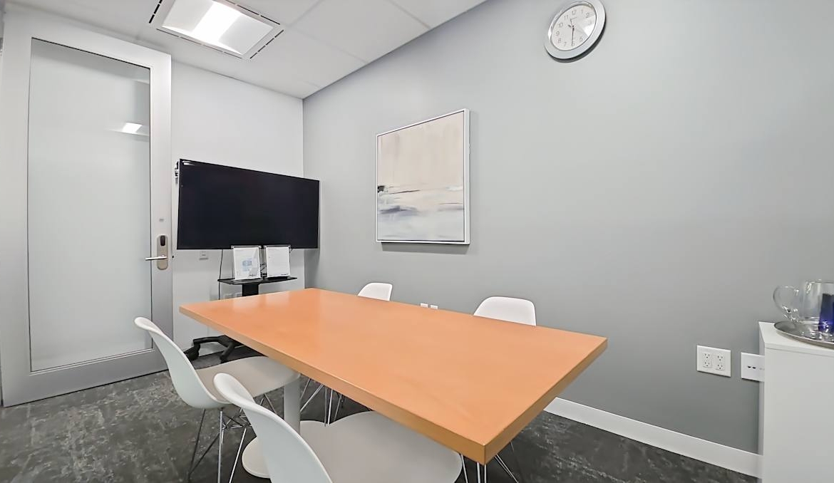 Regus (IWG) Exchange Tower Toronto