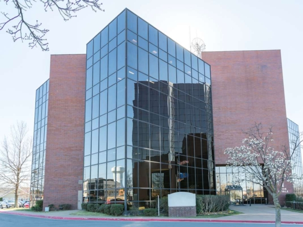 Regus (IWG) Executive Tower Tulsa