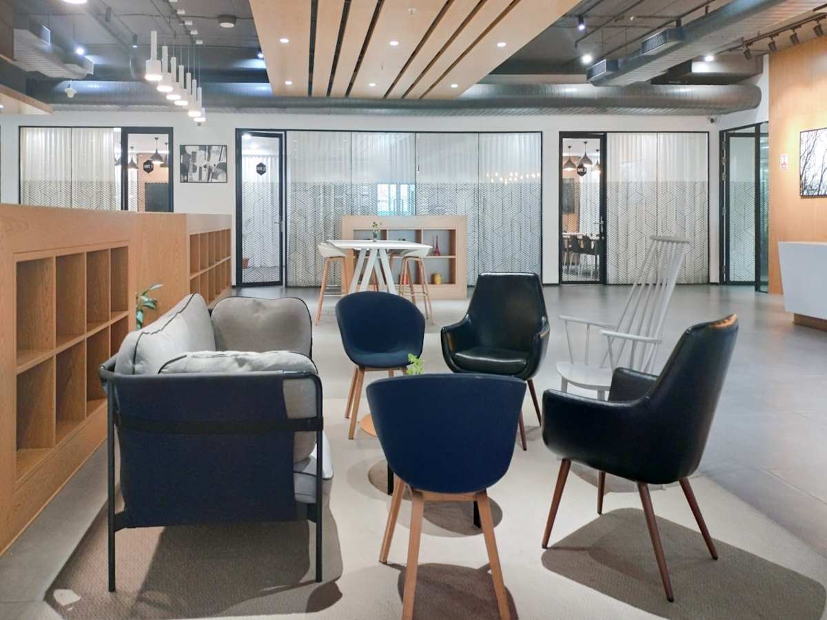 Spaces (IWG) Fairway Business Park Bangalore