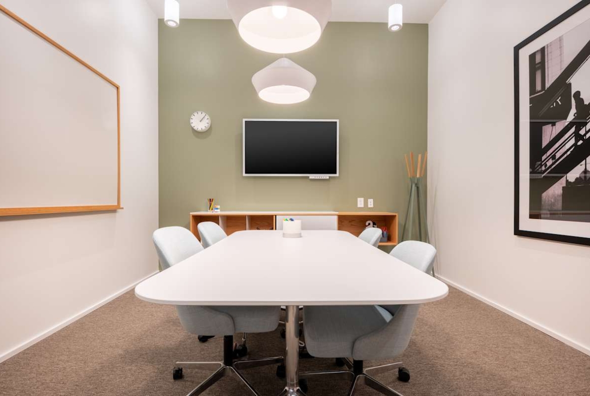 Spaces (IWG) Falls Tower Greenville