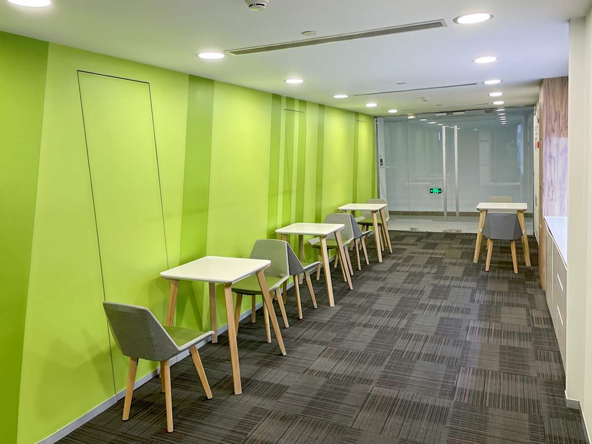 Regus (IWG) Foreign Economics and Trade Plaza Hangzhou