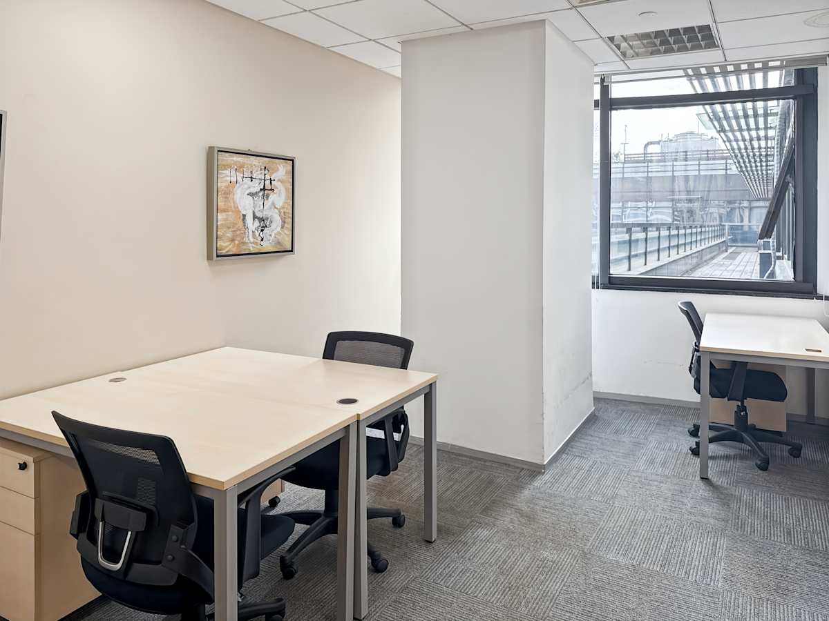 Regus (IWG) Foreign Economics and Trade Plaza Hangzhou