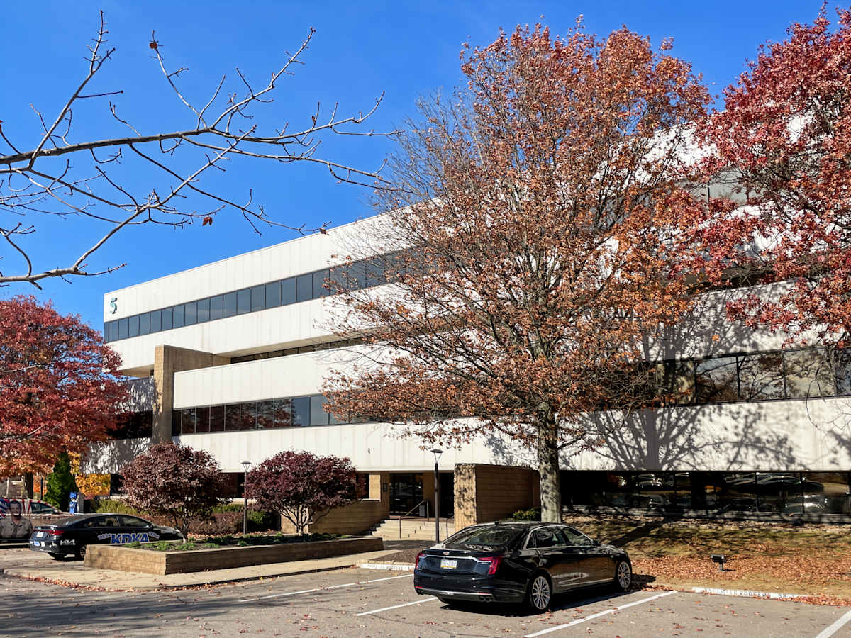 Regus (IWG) Foster Plaza 5 Pittsburgh