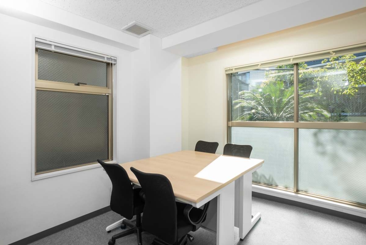 Regus (IWG) Frances Building Tokyo
