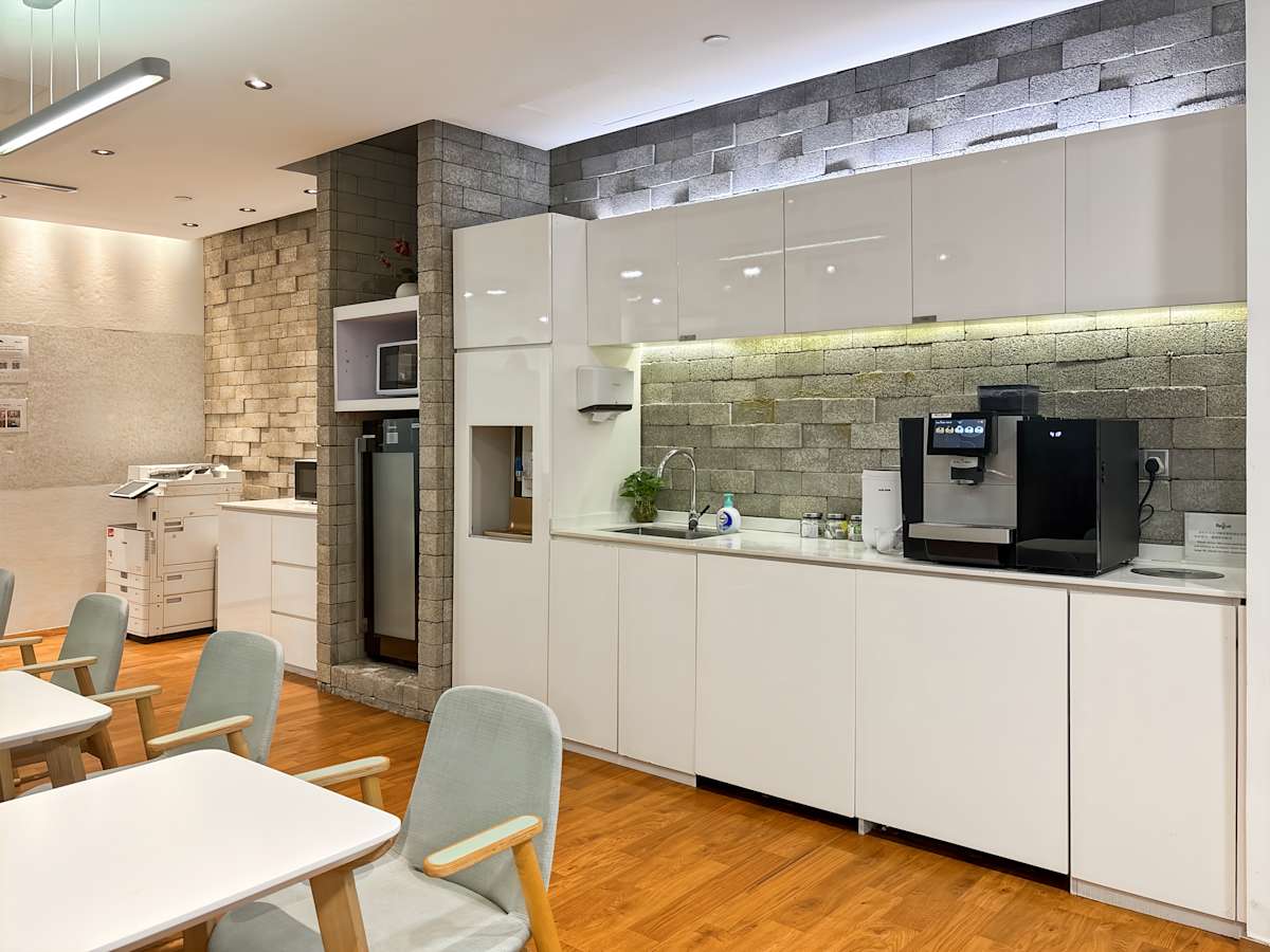 Futian NEO Shenzhen Regus (IWG) Futian NEO Shenzhen