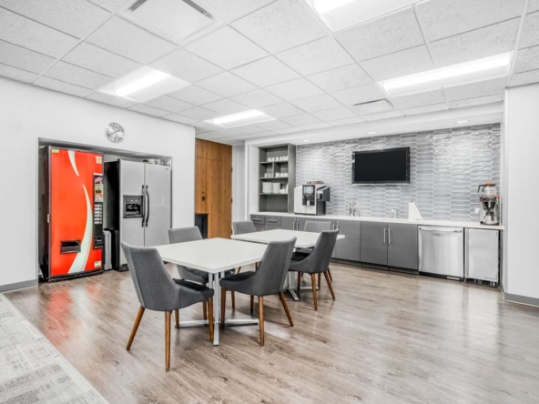 HQ (IWG) Gateway Executive Park Schaumburg