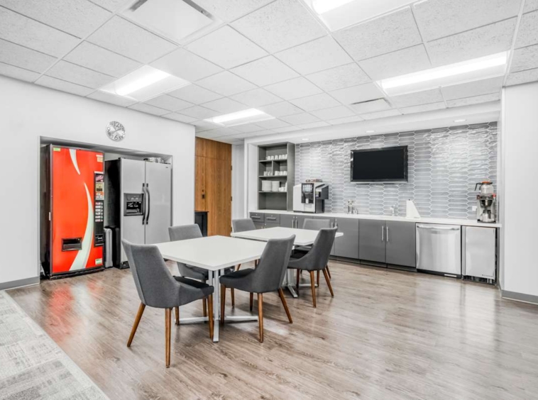 HQ (IWG) Gateway Executive Park Schaumburg