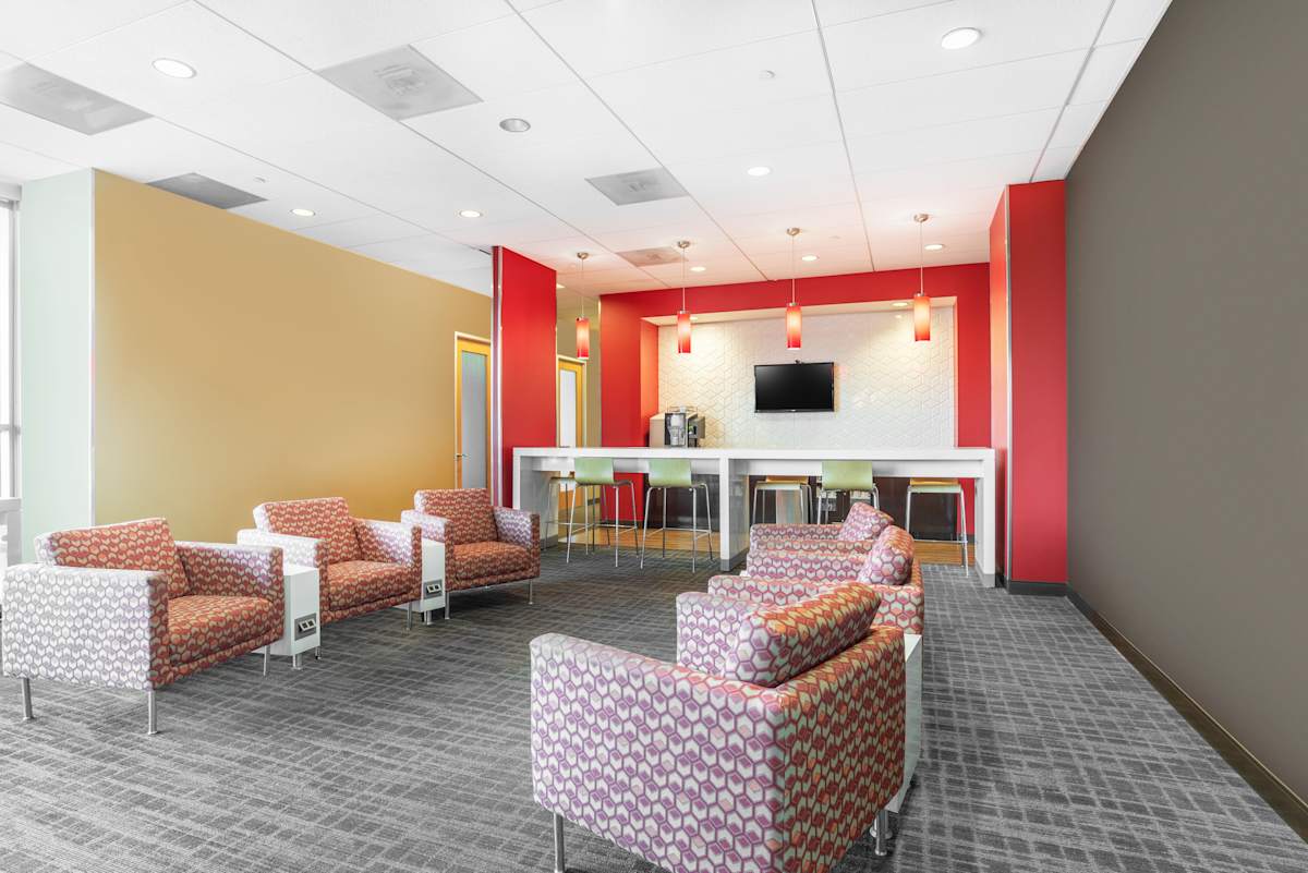 Gateway Plaza Santa Clarita Regus (IWG) Gateway Plaza Santa Clarita