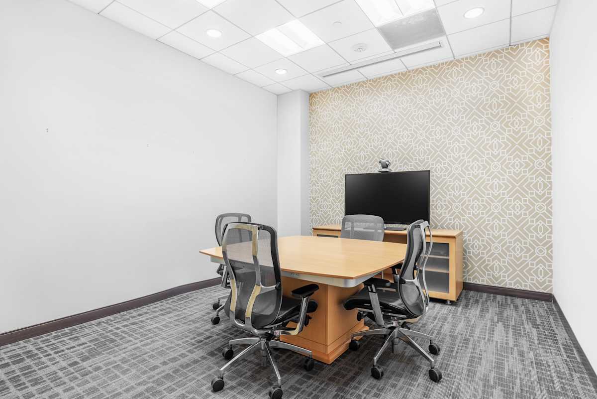 Gateway Plaza Santa Clarita Regus (IWG) Gateway Plaza Santa Clarita
