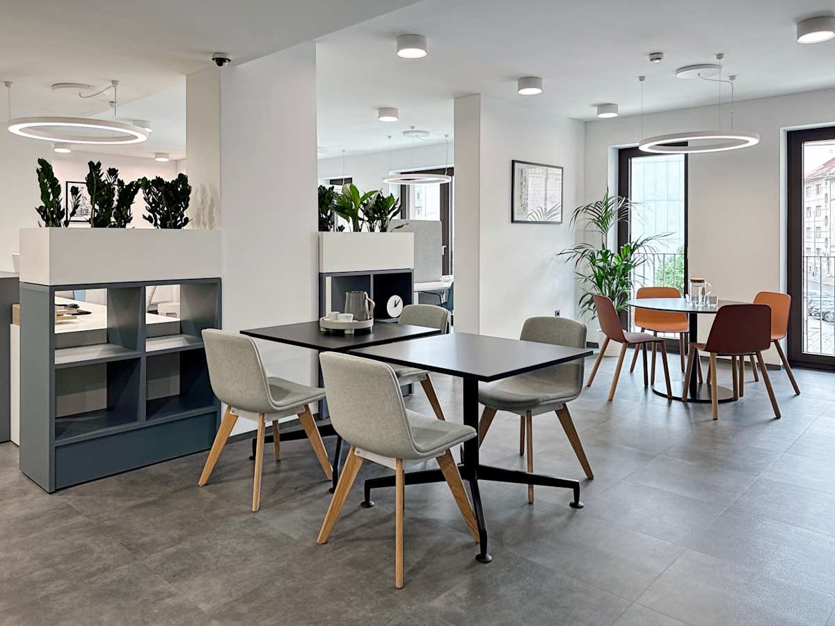 Gosposvetska cesta 11 Ljubljana Regus (IWG) Gosposvetska cesta 11 Ljubljana