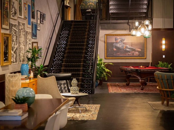 No 18 (IWG) Grand Central