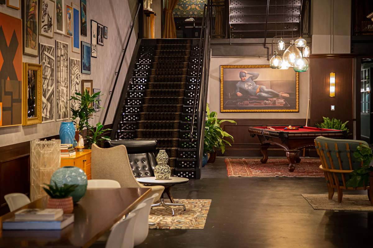 Grand Central No 18 (IWG) Grand Central