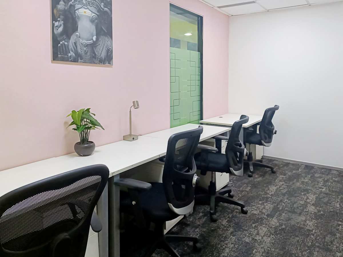 Regus (IWG) Green Boulevard Sector 62 Noida
