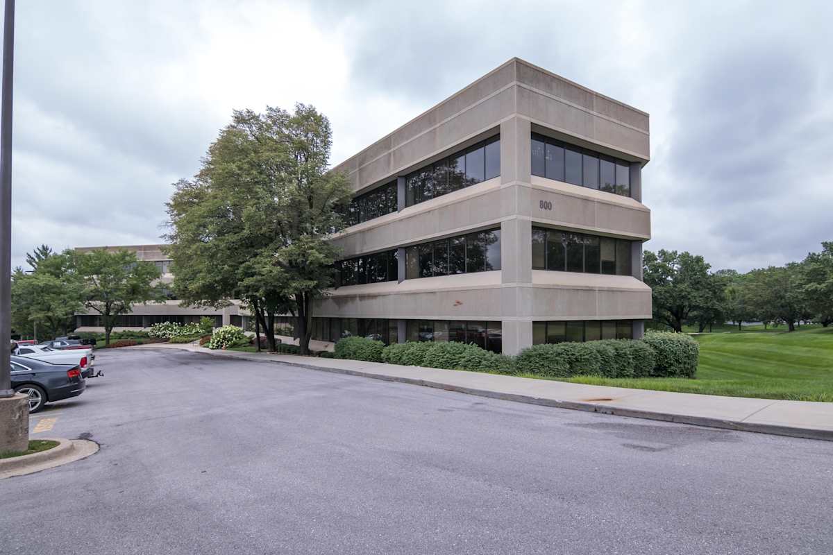 Regus (IWG) Holmes Corporate Center II Kansas City