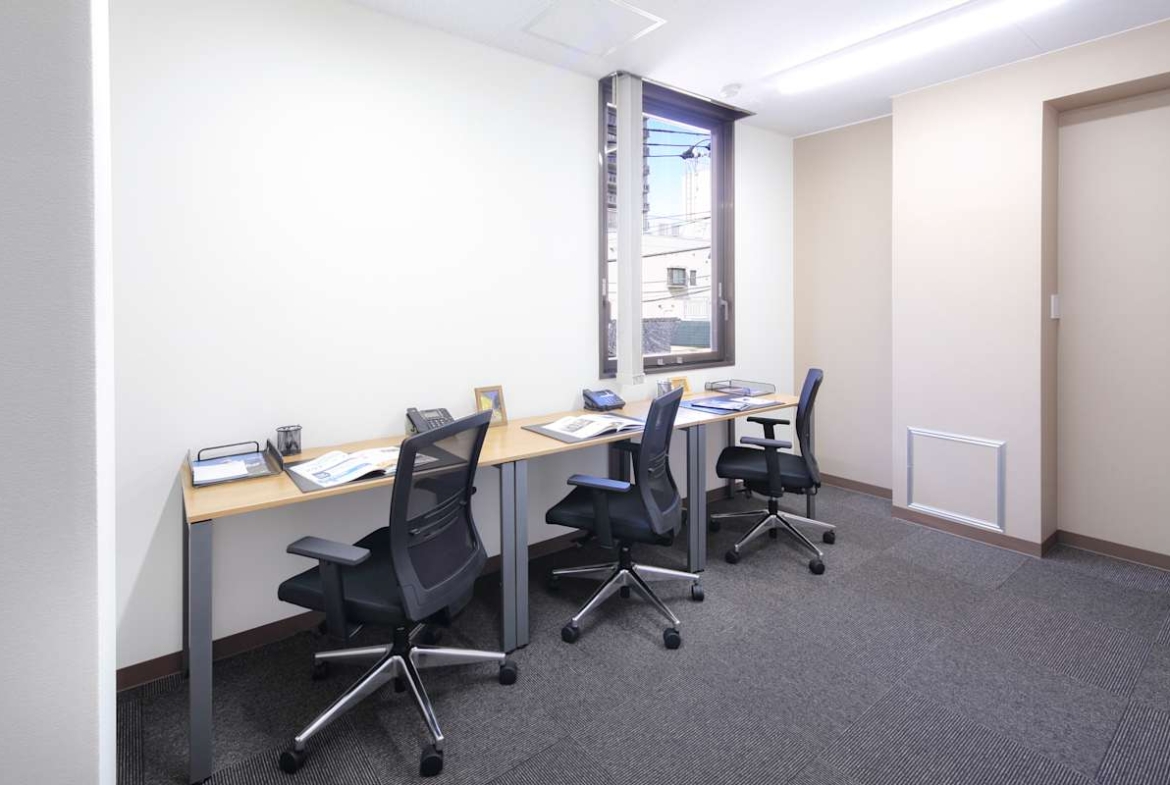 Open Office (IWG) Hoshino Building Tokyo