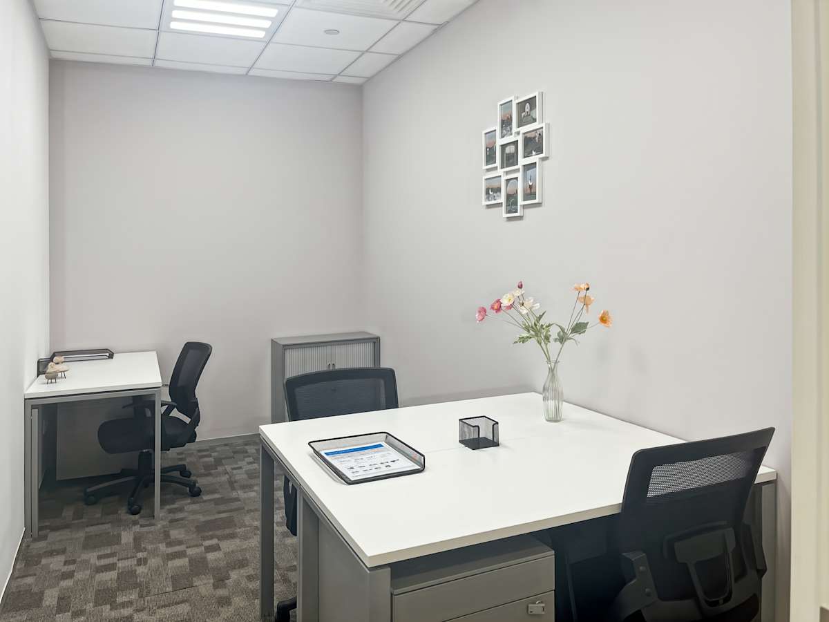 Regus (IWG) Huaihai Plaza Shanghai