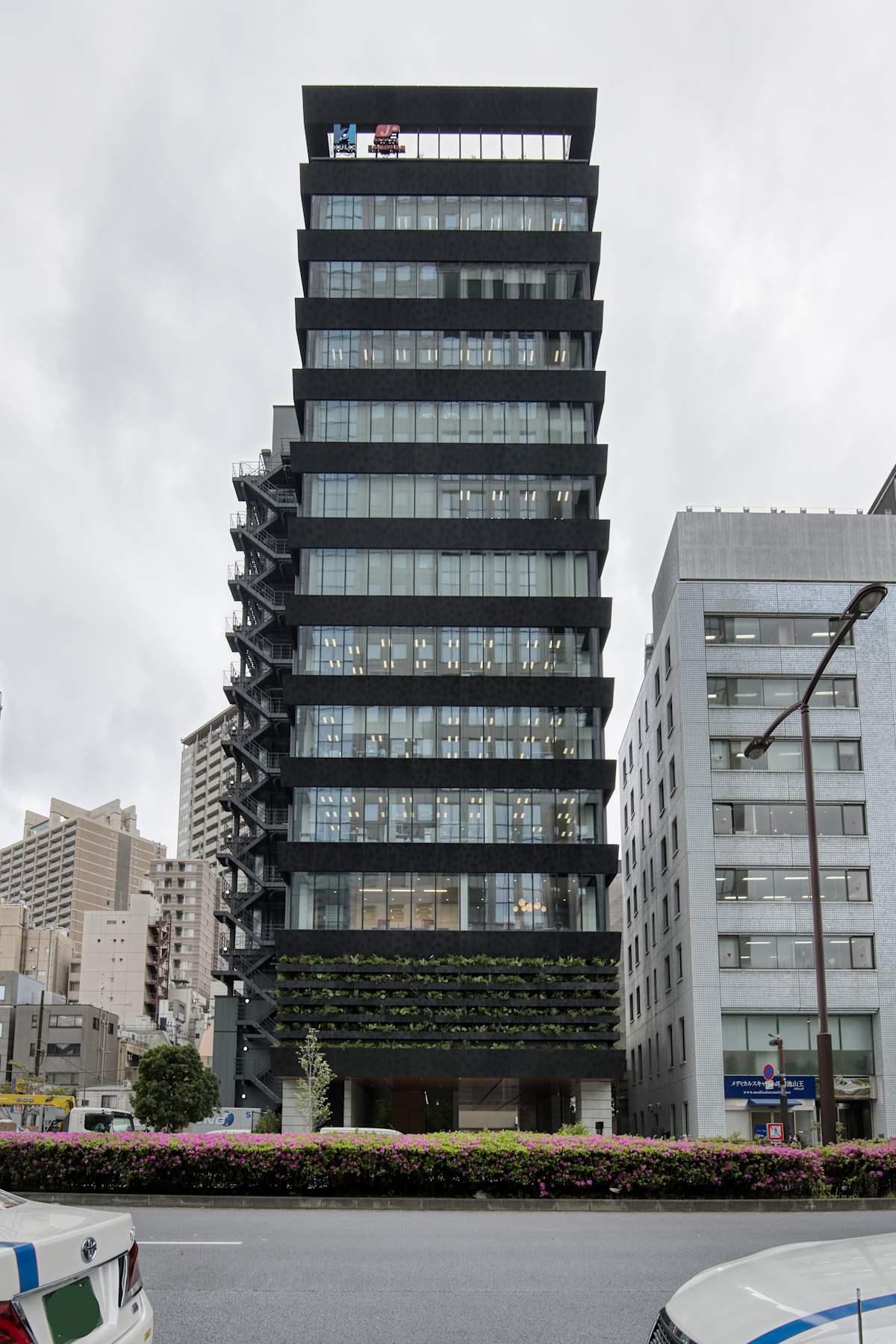 Spaces (IWG) Hulic JP Akasaka Building Tokyo