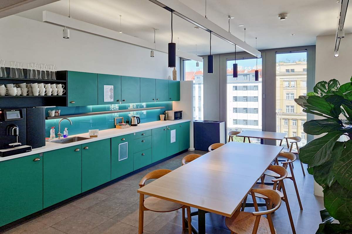 Regus (IWG) Icon Tower Vienna
