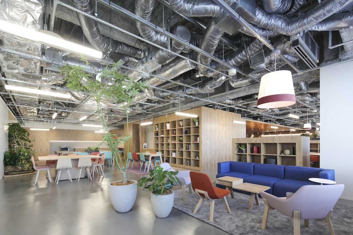 Spaces (IWG) JP Tower Nagoya