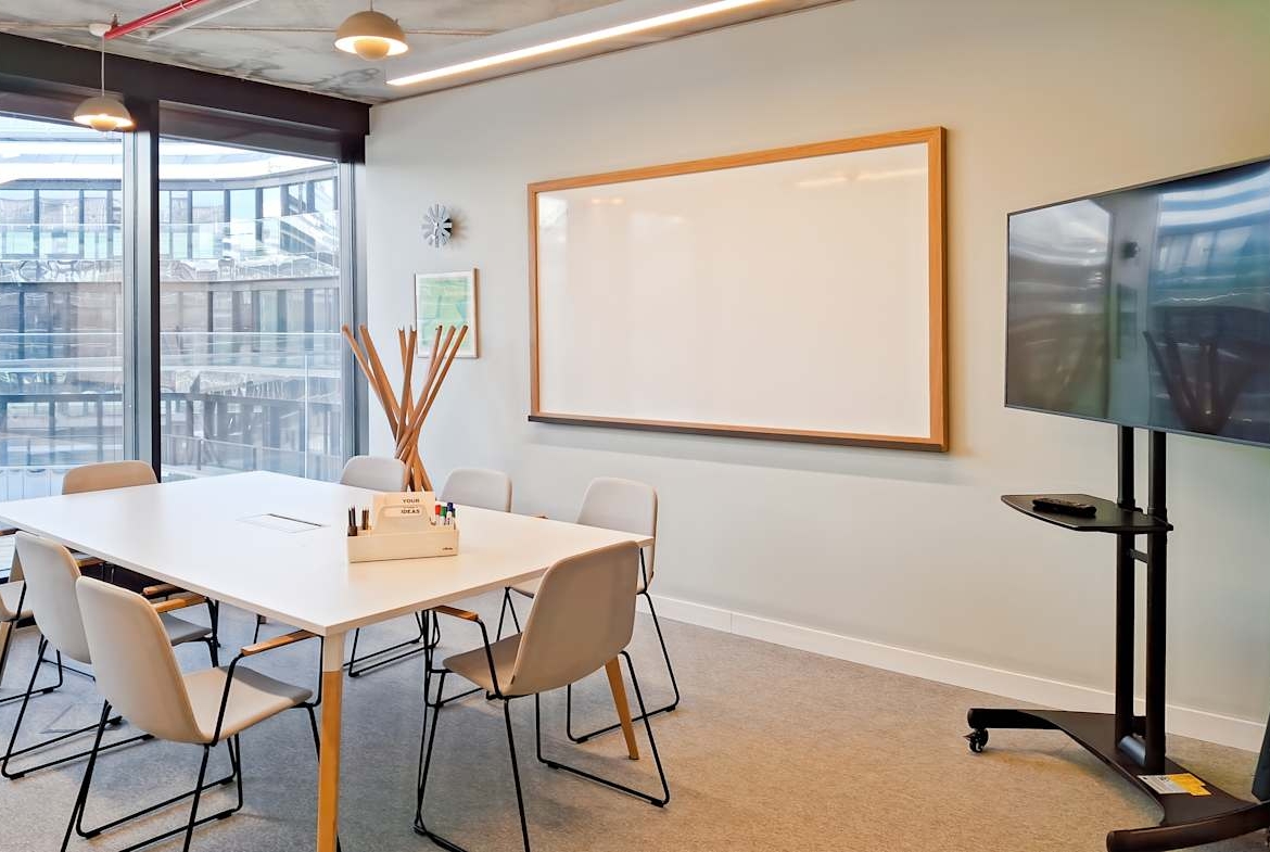 Spaces (IWG) Julius-Tandler-Platz 3 Wien