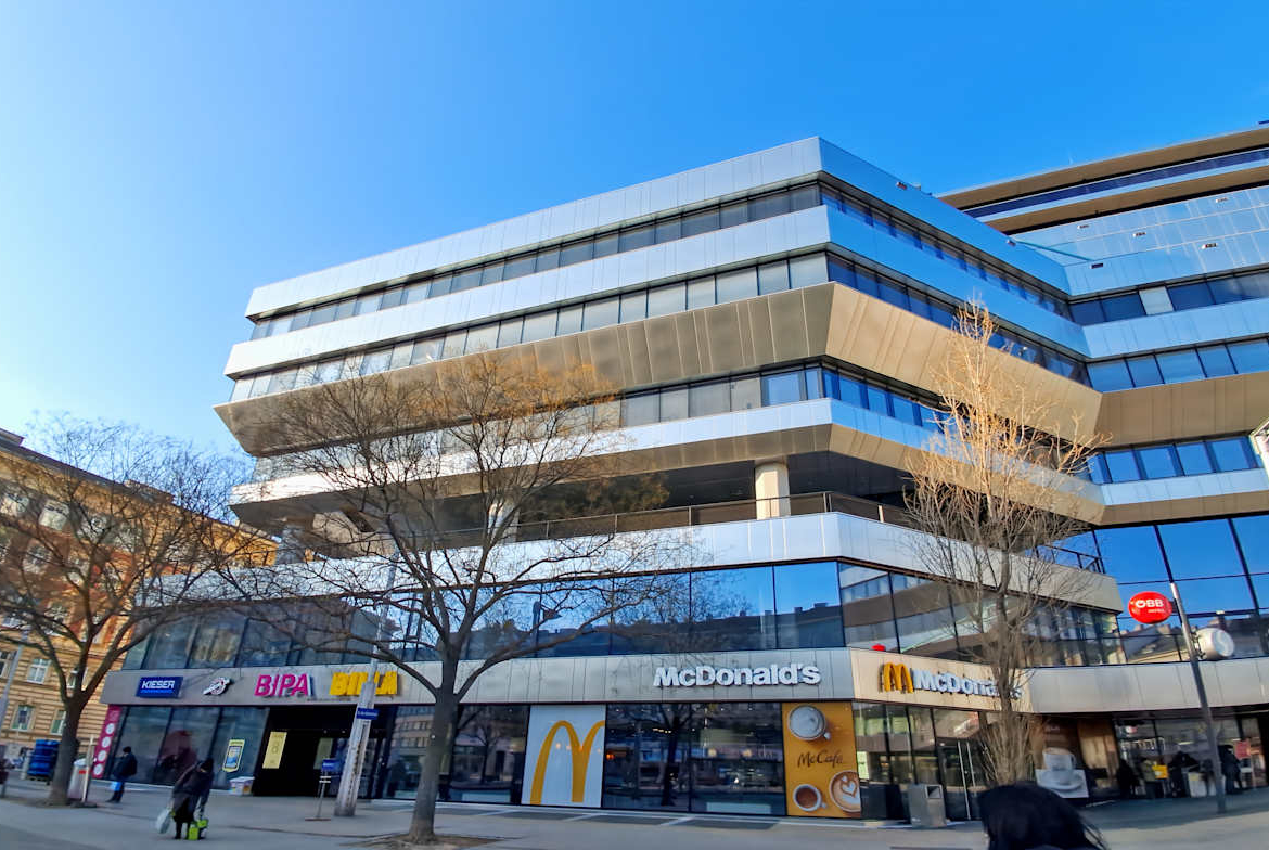 Spaces (IWG) Julius-Tandler-Platz 3 Wien