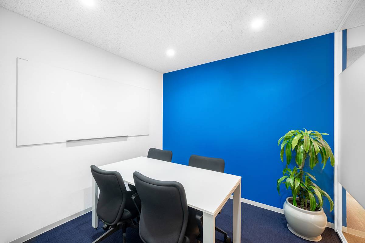 Open Office (IWG) Keihan Yodoyabashi Building Osaka-shi