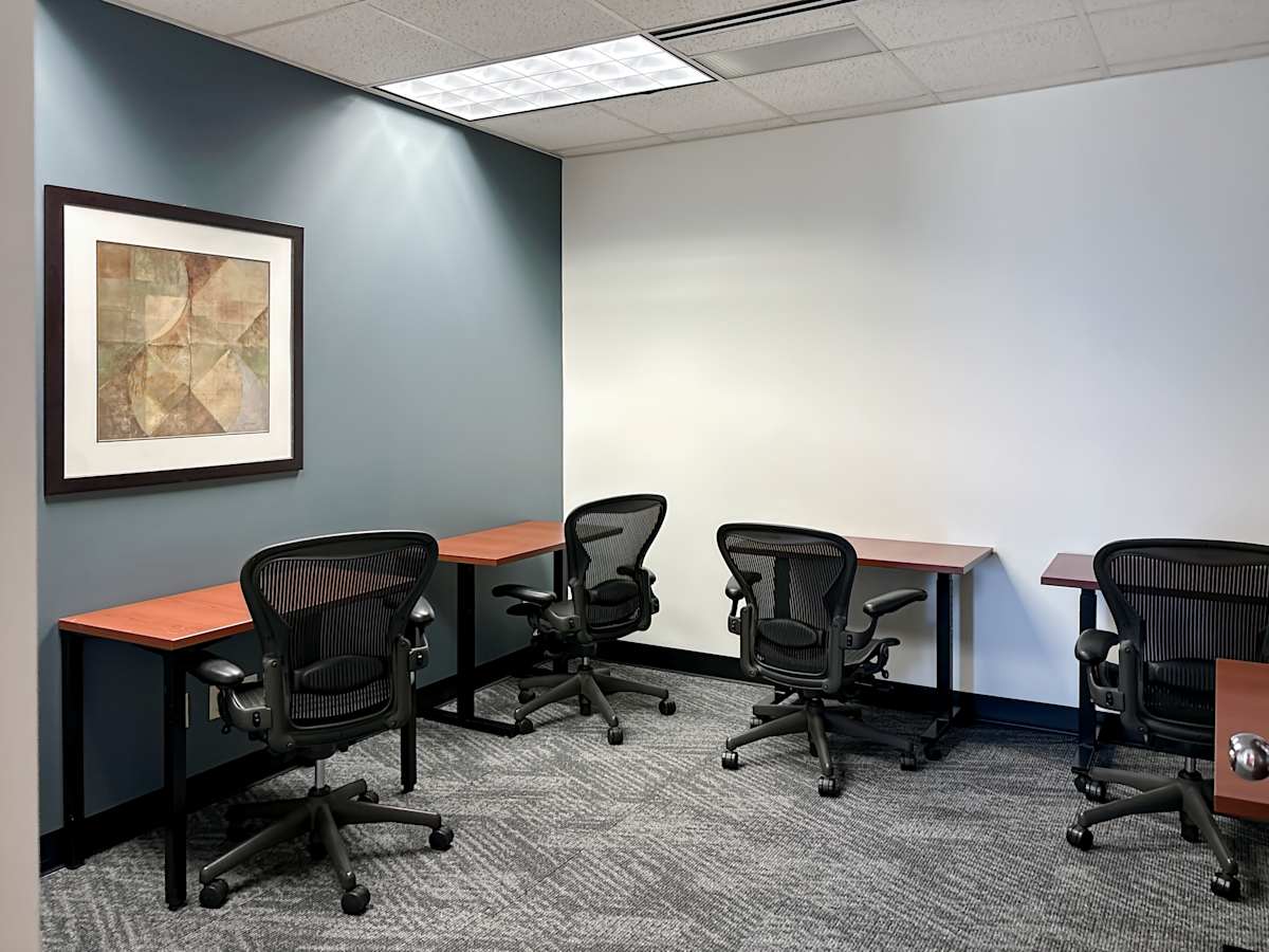 Regus (IWG) Keystone at the Crossing Indianapolis