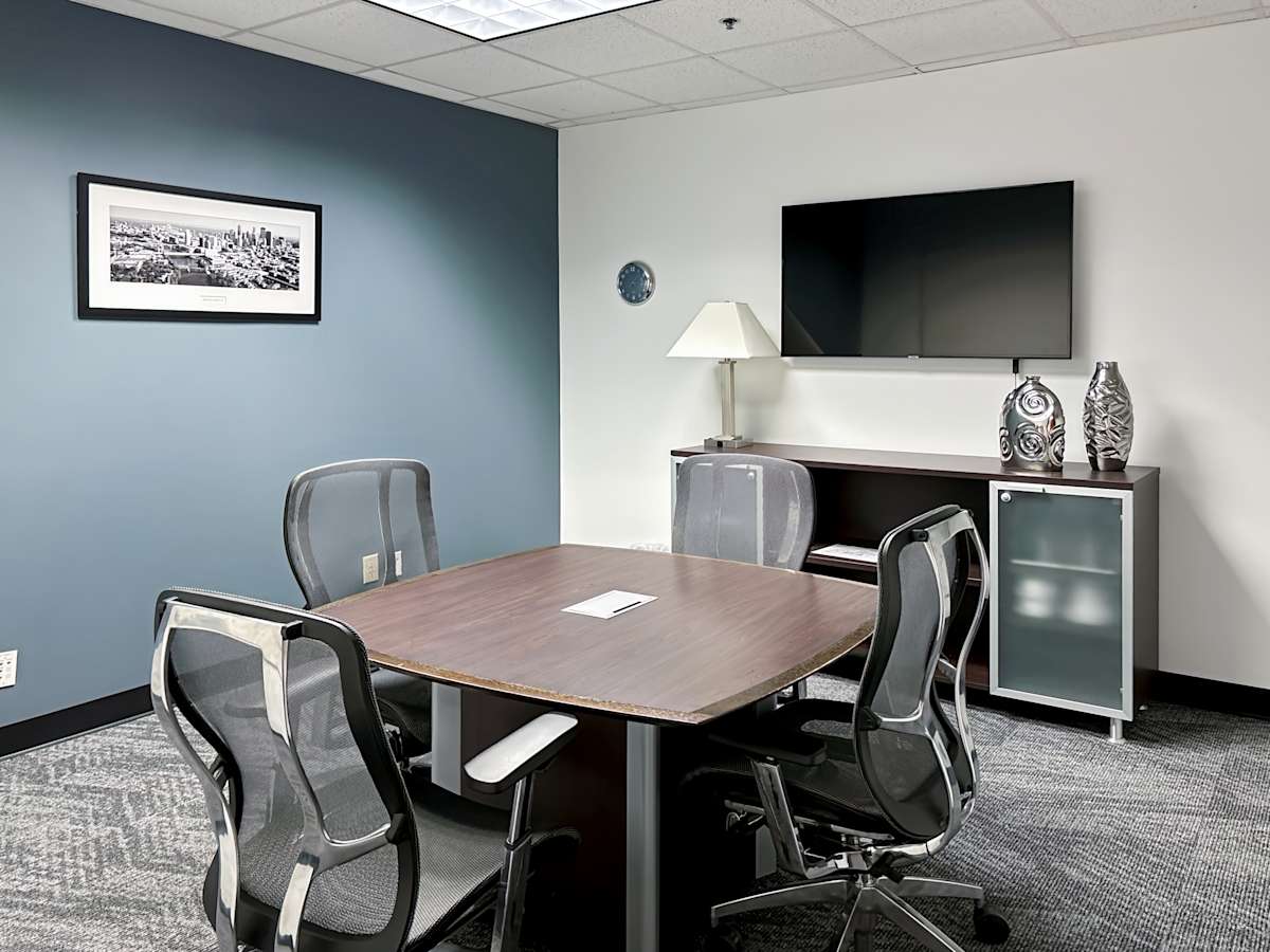 Regus (IWG) Keystone at the Crossing Indianapolis