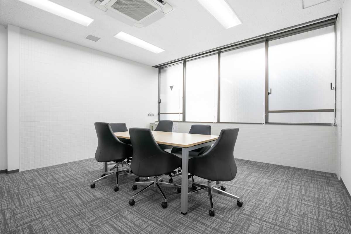 Open Office (IWG) Kinko Building Yokohama