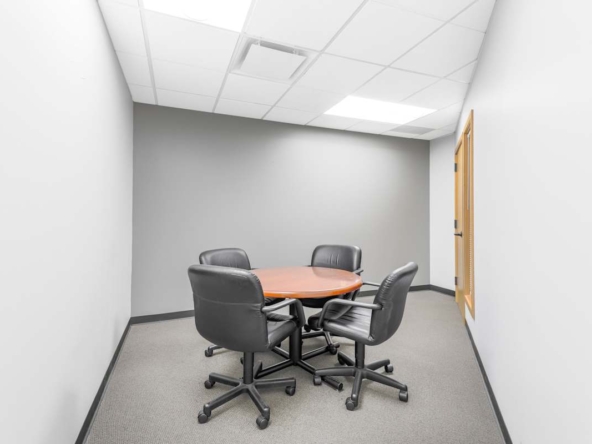 Regus (IWG) Kirkland Corporate Center Kirkland