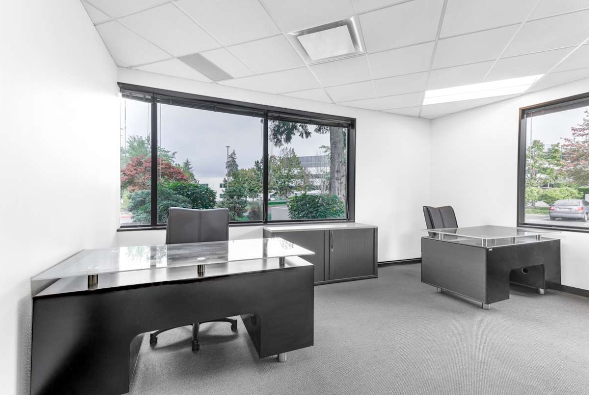 Regus (IWG) Kirkland Corporate Center Kirkland