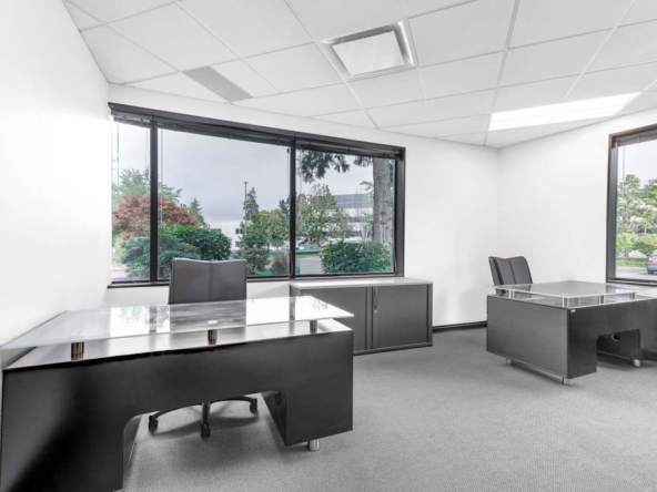 Regus (IWG) Kirkland Corporate Center Kirkland