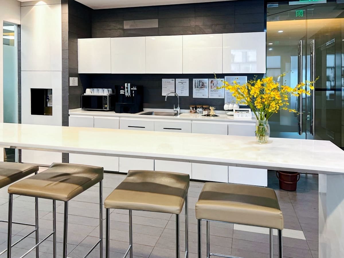 Regus (IWG) Kunming Square Kunming
