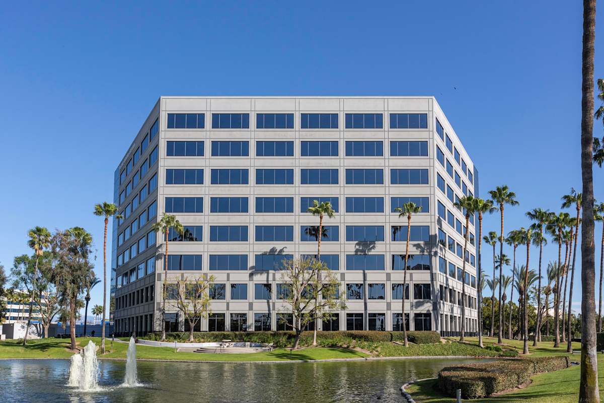 Regus (IWG) Lakeshore Center City of Ontario