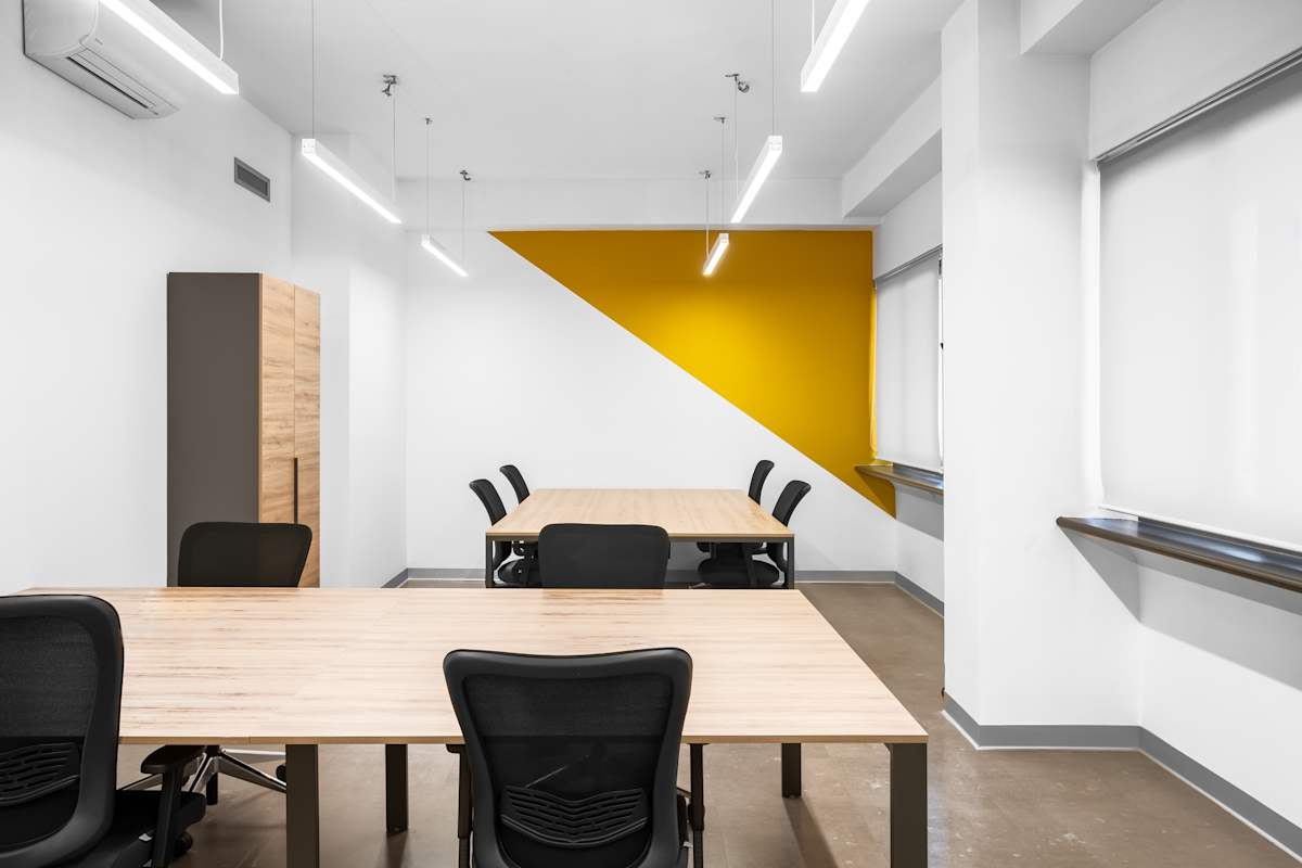Regus (IWG) Largo Carlo Felice Cagliari