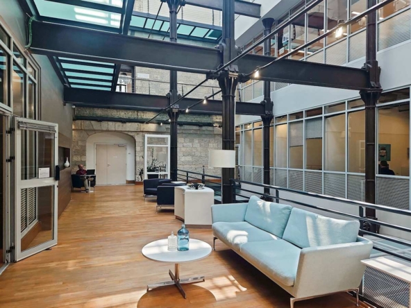 Regus (IWG) Les Docks Marseille Marseille