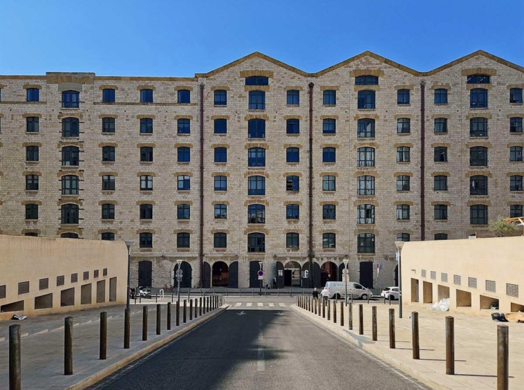 Regus (IWG) Les Docks Marseille Marseille