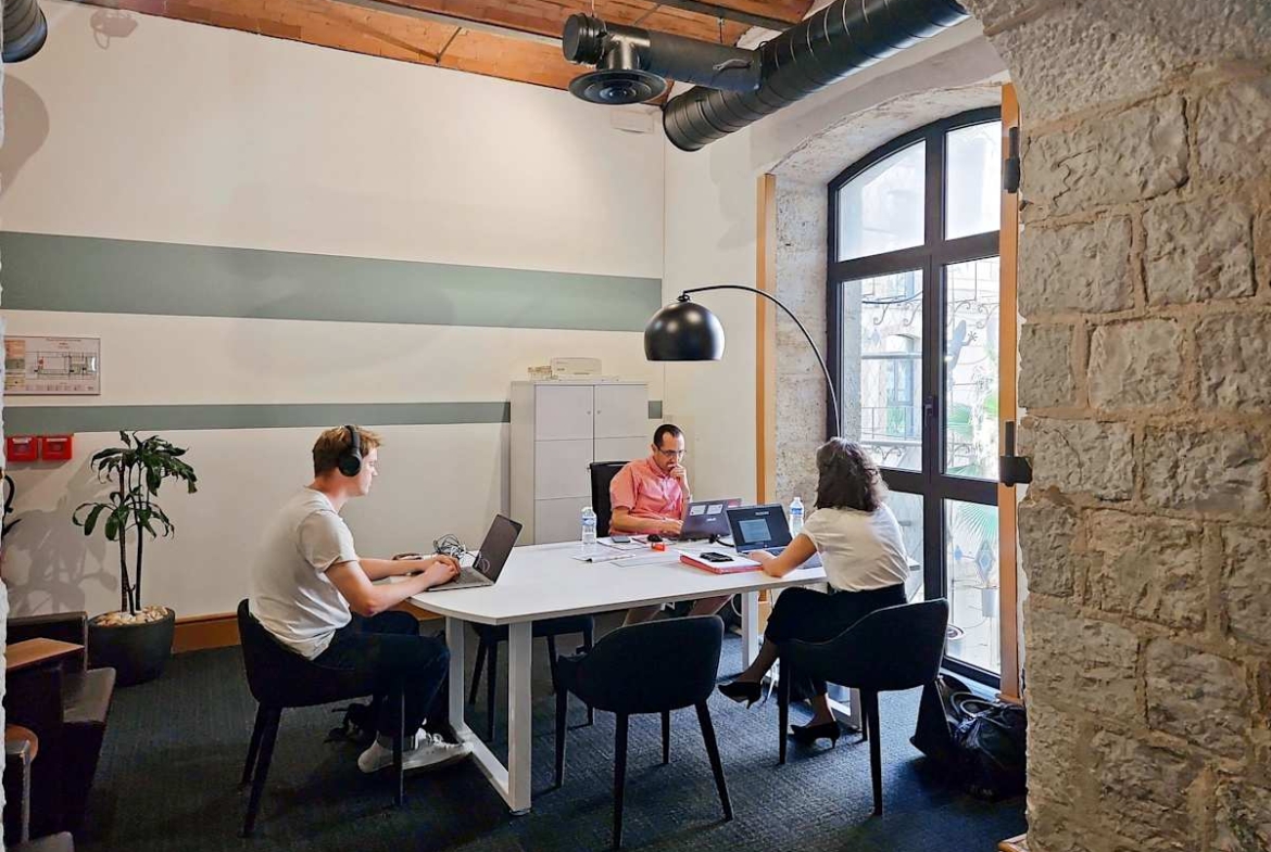 Regus (IWG) Les Docks Marseille Marseille