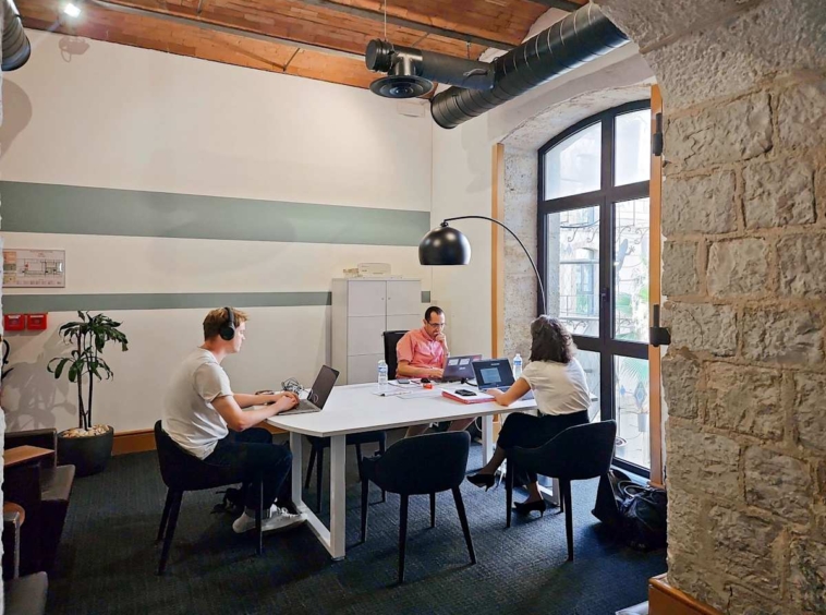 Regus (IWG) Les Docks Marseille Marseille