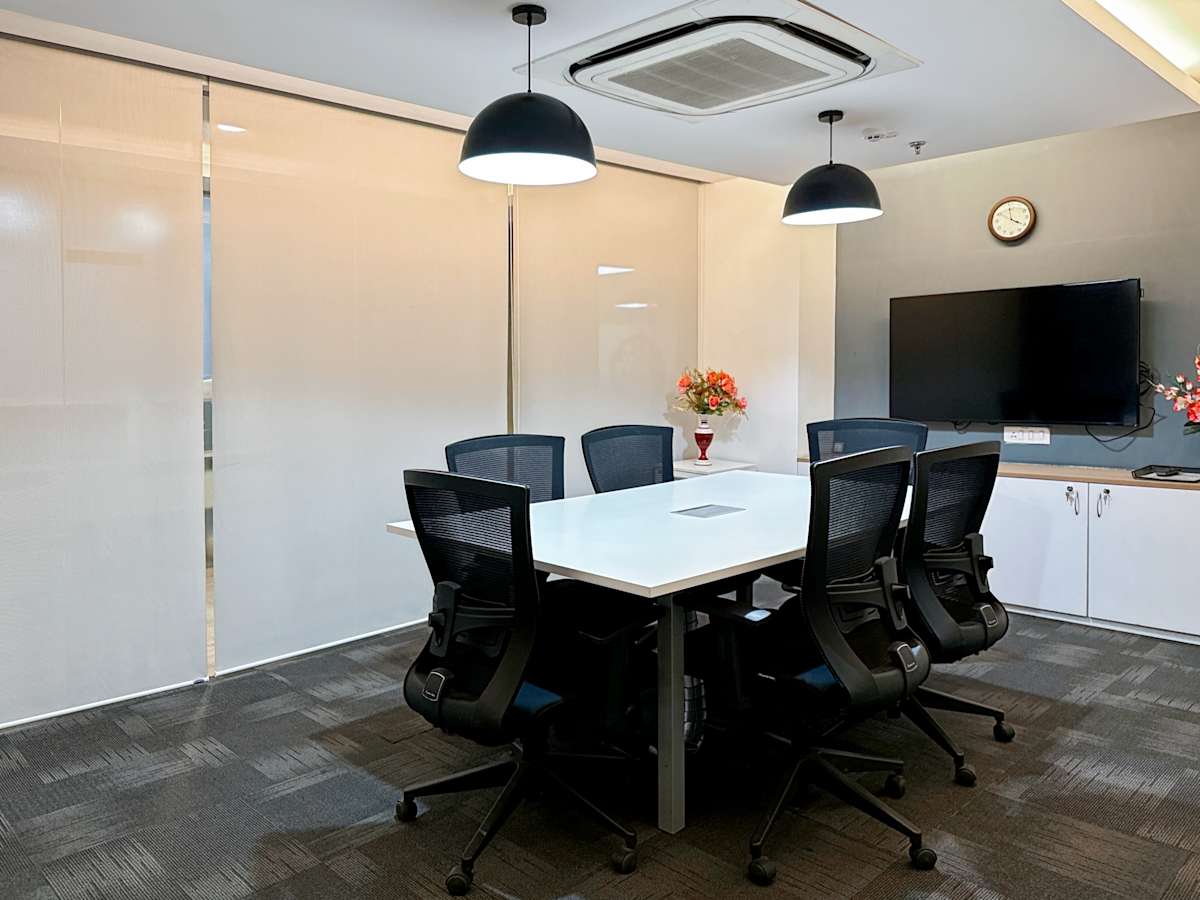 Regus (IWG) Levana Cyber Heights Lucknow