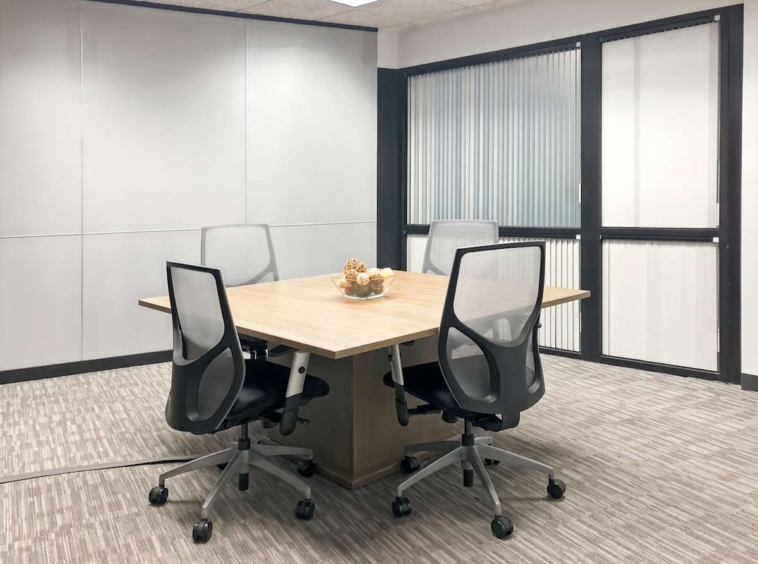 HQ (IWG) Lincroft Office Center Red Bank