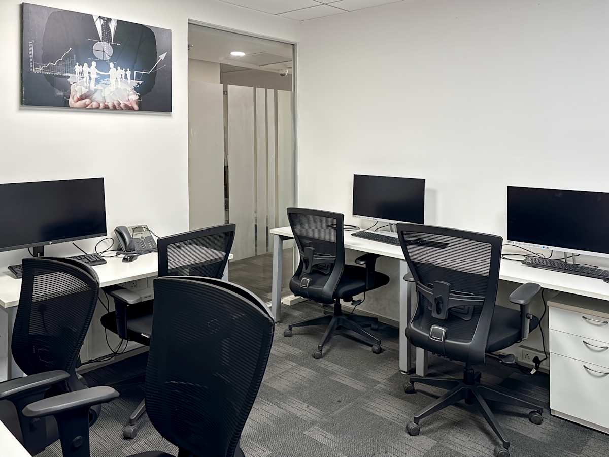 Regus (IWG) Logix City Centre Noida