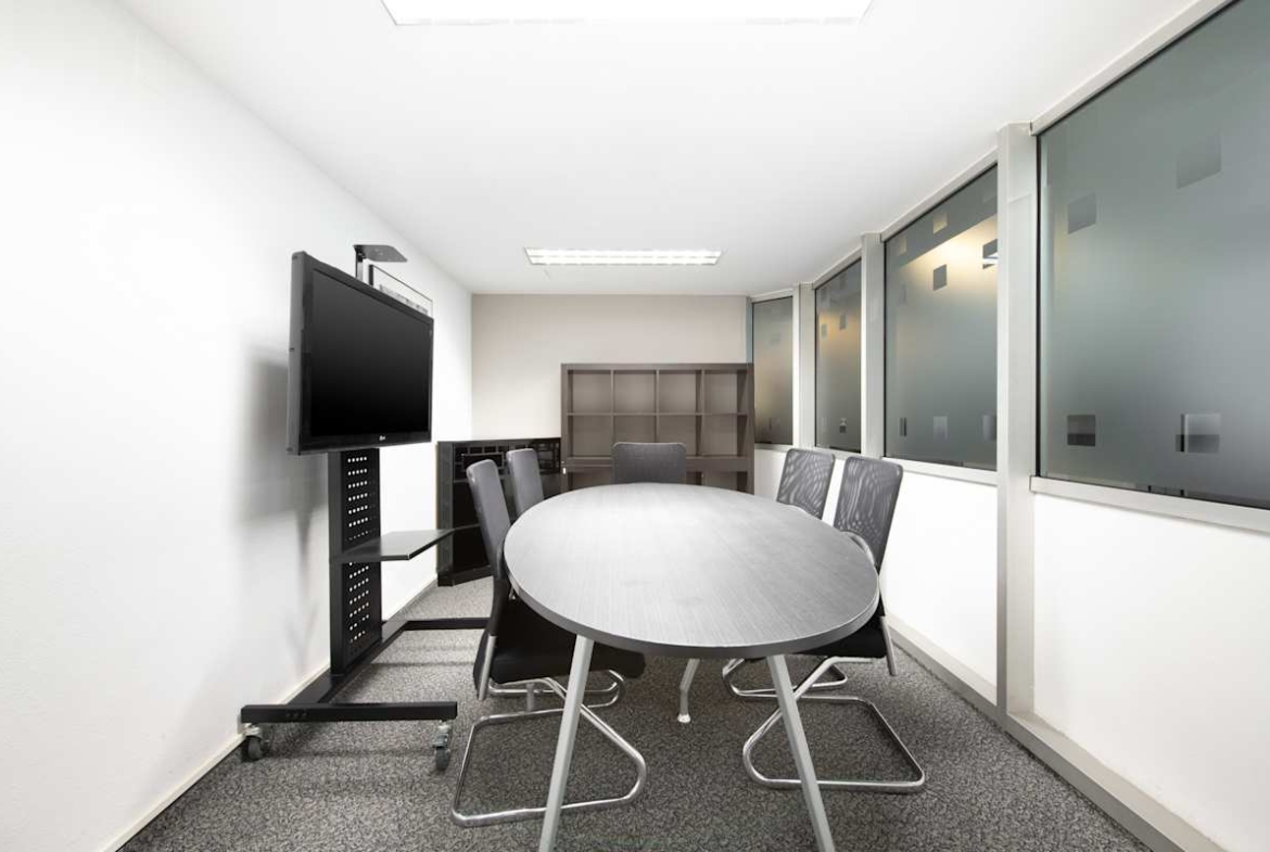 Regus (IWG) Lufthansa Centre Beijing