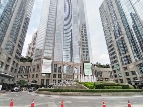 Regus M Thai Tower All Seasons Place