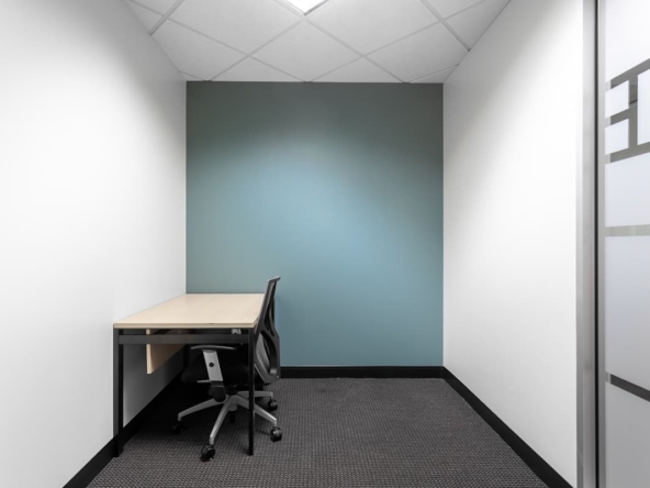 Regus (IWG) MacArthur Center II Irving