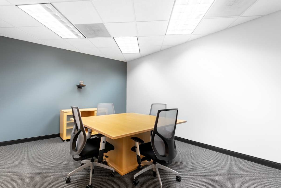 Regus (IWG) MacArthur Center II Irving